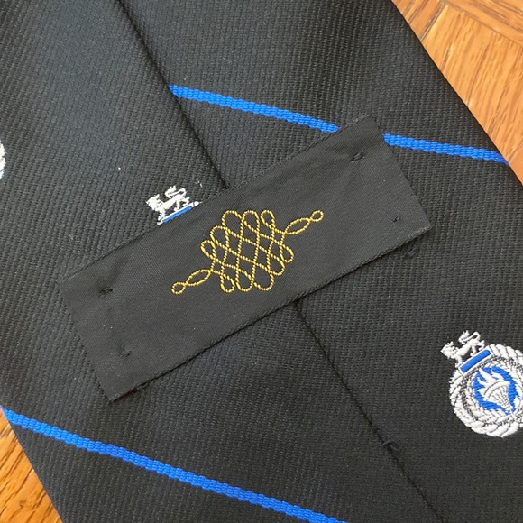 🎁 Vintage TOWNCRAFT for JC PENNEY’S men’s royal crest tie - Picture 5 of 8
